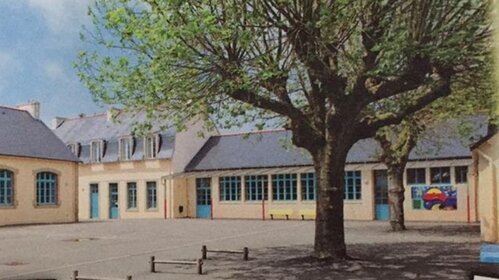 ECOLE PUBLIQUE MATERNELLE ET PRIMAIRE JEAN LE BRUN 